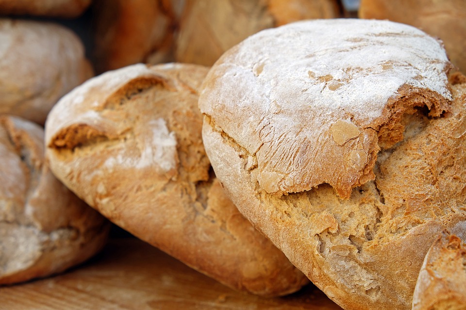 Indulge in the Flavors of Fall with These Pumpkin Bread Recipes