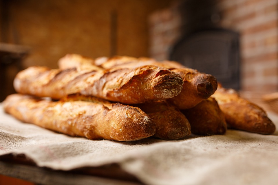 Satisfy Your Cravings with These Mouthwatering Garlic Bread Recipes