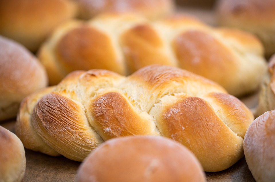 Golden Crusts and Fluffy Centers: Our Favorite Homemade Bread Recipes with Yeast