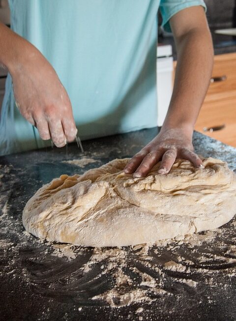 How to Bake Perfect Bread in a Dutch Oven: Easy Recipes to Try