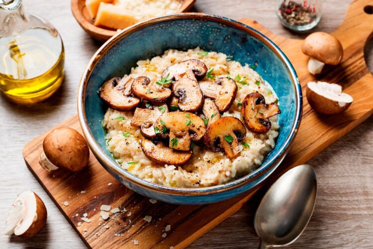 Risoto de Cogumelos e Parmesão: A Receita Perfeita para um Jantar Especial