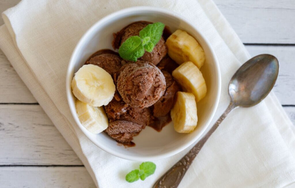 Receita de Sorvete de Banana com Chocolate (Sem Lactose)