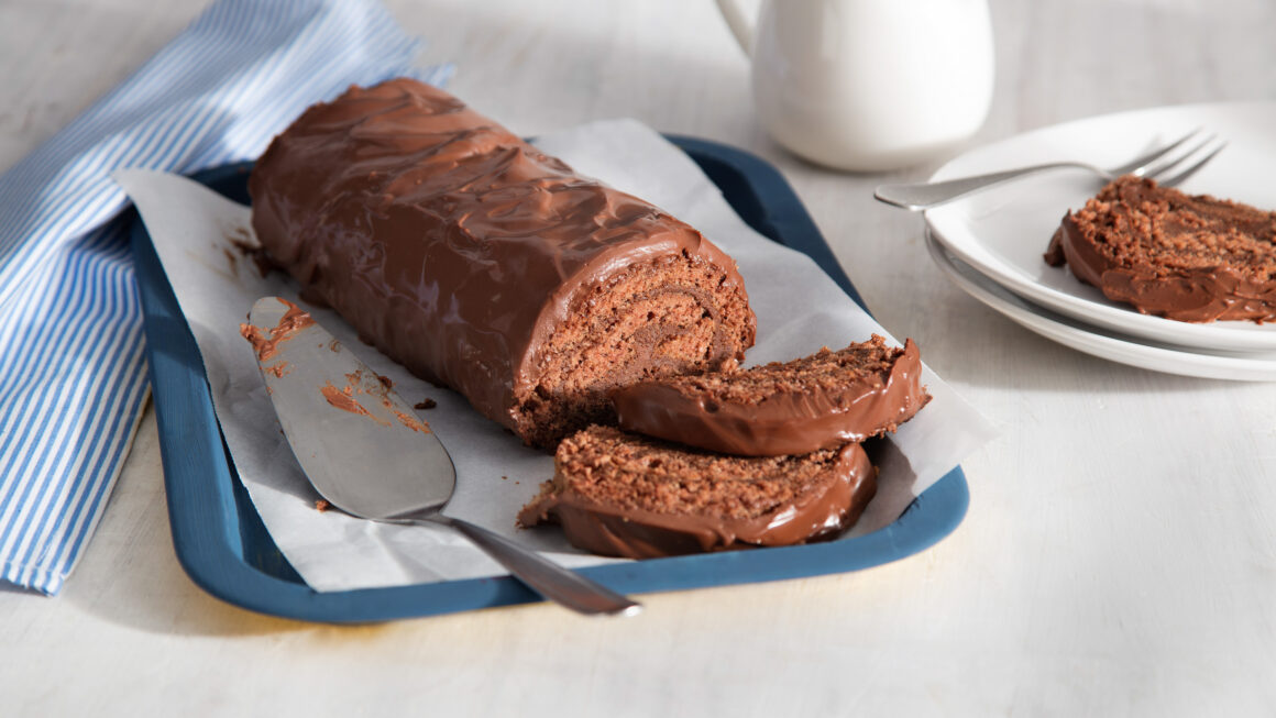 Rocambole de Chocolate com Recheio de Doce de Leite: Uma Receita Irresistível!